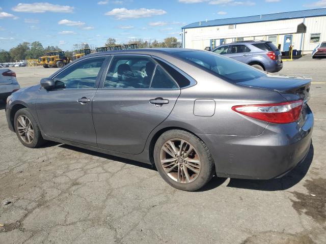 4T1BF1FK7HU373753 - 2017 TOYOTA CAMRY LE Boz foto 2