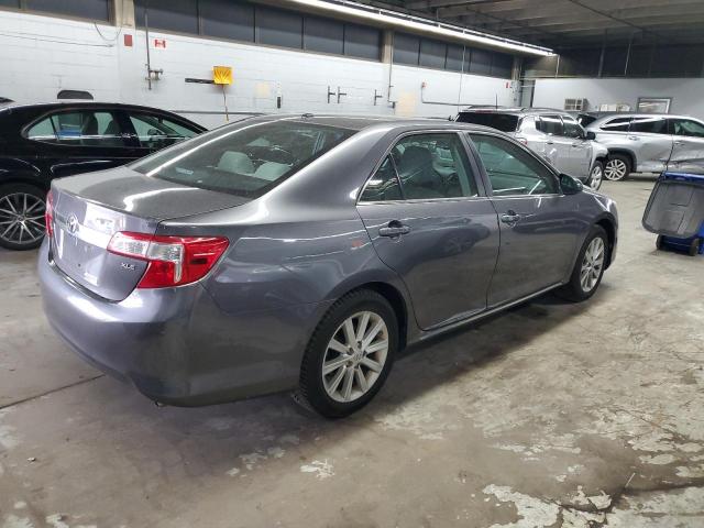 4T4BF1FK2ER346963 - 2014 TOYOTA CAMRY L GRAY photo 3