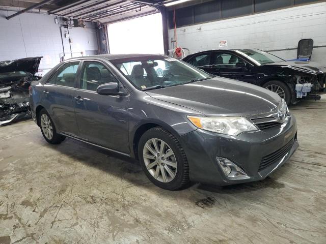 4T4BF1FK2ER346963 - 2014 TOYOTA CAMRY L GRAY photo 4