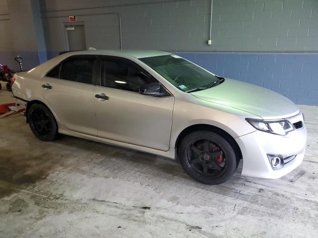 4T1BF1FK5DU290655 - 2013 TOYOTA CAMRY L WHITE photo 4