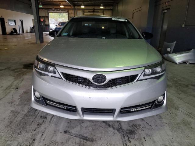 4T1BF1FK5DU290655 - 2013 TOYOTA CAMRY L WHITE photo 5