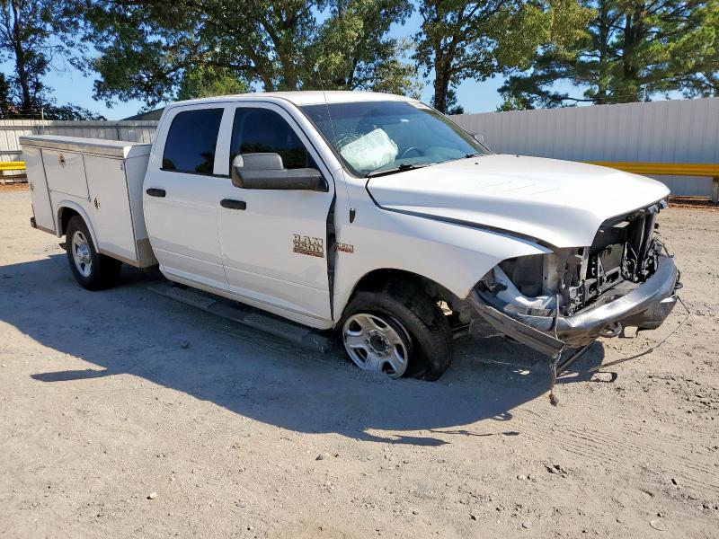 3C7WR4HJ5JG287422 - 2018 RAM 2500 ST WHITE photo 4