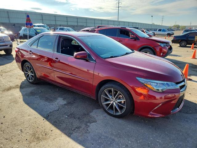 4T1BK1FK2FU557622 - 2015 TOYOTA CAMRY XSE RED photo 4