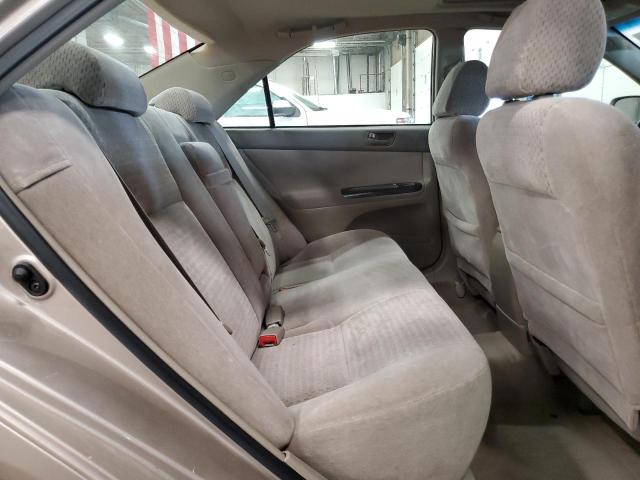 4T1BF30K62U020531 - 2002 TOYOTA CAMRY LE კრემისფერი ფოტო 10