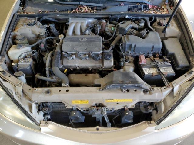 4T1BF30K62U020531 - 2002 TOYOTA CAMRY LE კრემისფერი ფოტო 11