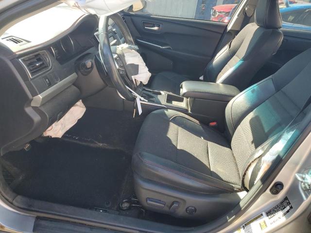 4T1BF1FK7HU686513 - 2017 TOYOTA CAMRY LE 银色 照片 7