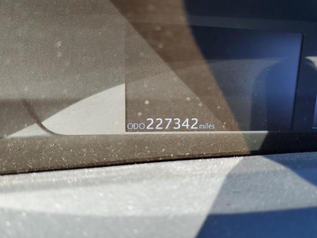 JTDKBRFU4G3007804 - 2016 TOYOTA PRIUS SILVER photo 9