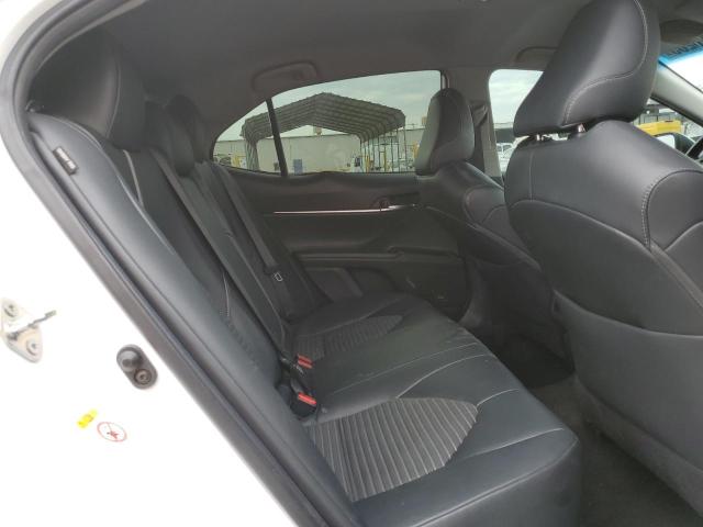 4T1B11HK0KU208601 - 2019 TOYOTA CAMRY L თეთრი ფოტო 10