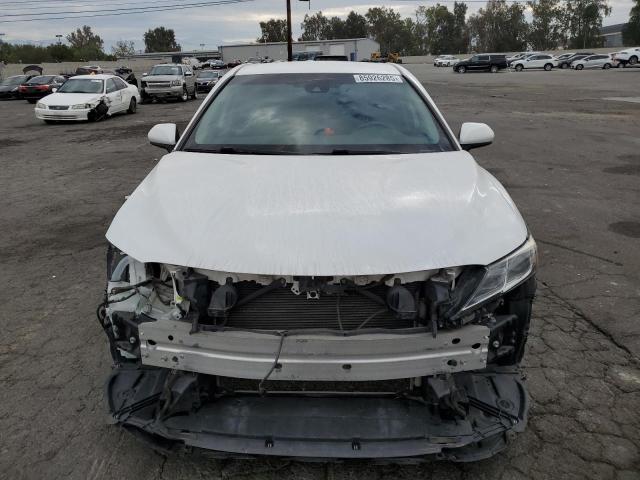 4T1B11HK0KU208601 - 2019 TOYOTA CAMRY L თეთრი ფოტო 5