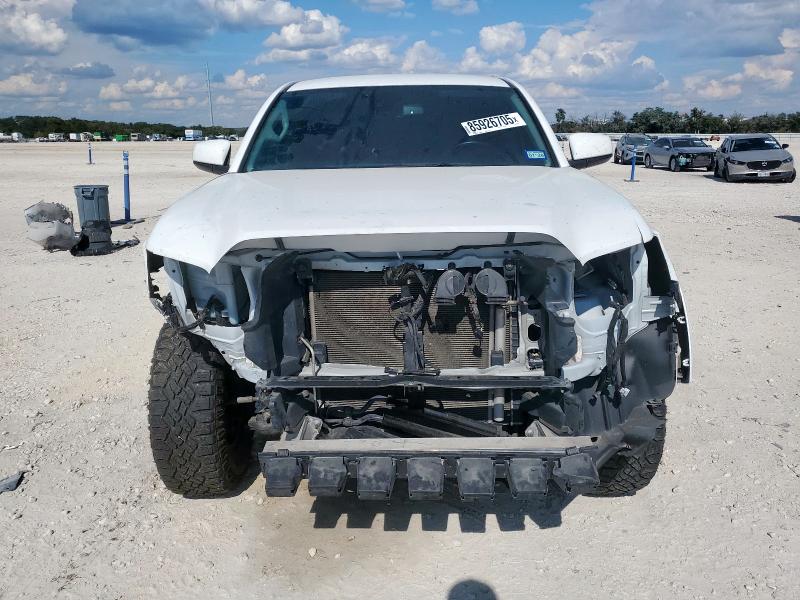 3TYAZ5CN8PT041924 - 2023 TOYOTA TACOMA DOUBLE CAB თეთრი ფოტო 5