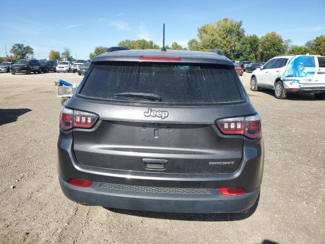 3C4NJCAB7JT319159 - 2018 JEEP COMPASS SPORT Серый фото 6