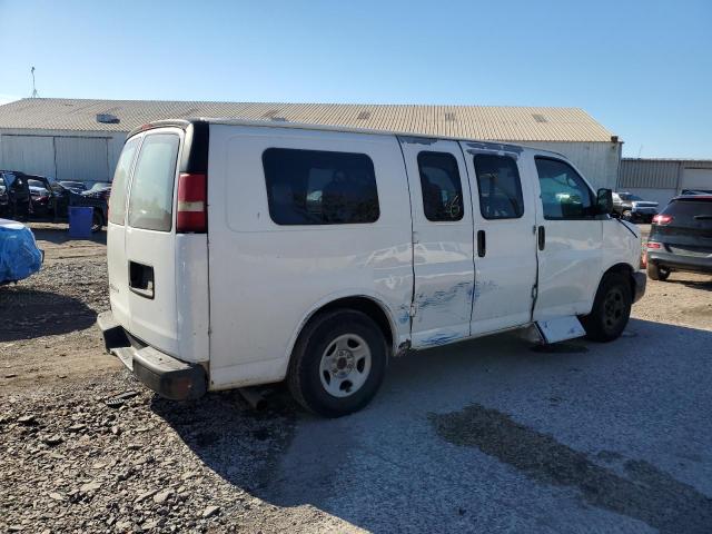 1GCFG15X081104494 - 2008 CHEVROLET EXPRESS G1 WHITE photo 3