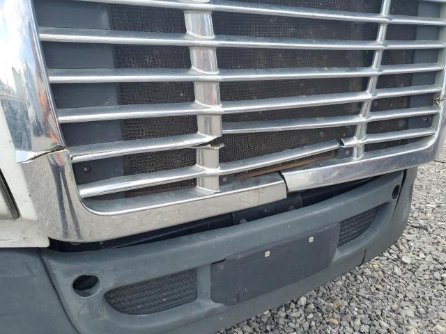 1FUJGLD59FLGL3476 - 2015 FREIGHTLINER CASCADIA 白色 照片 9