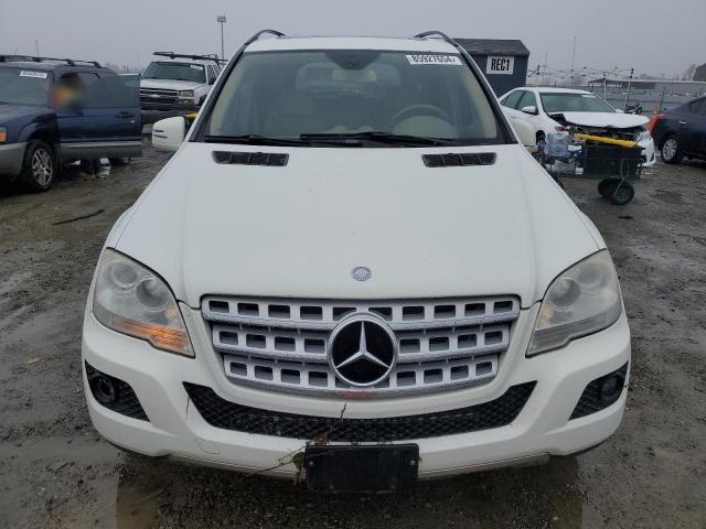4JGBB8GBXBA697341 - 2011 MERCEDES-BENZ ML 350 4MATIC WHITE photo 5