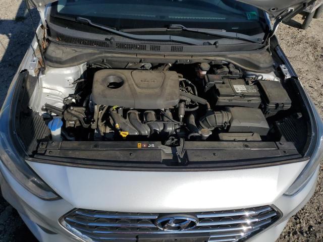3KPC24A34JE030747 - 2018 HYUNDAI ACCENT SE SILVER photo 11