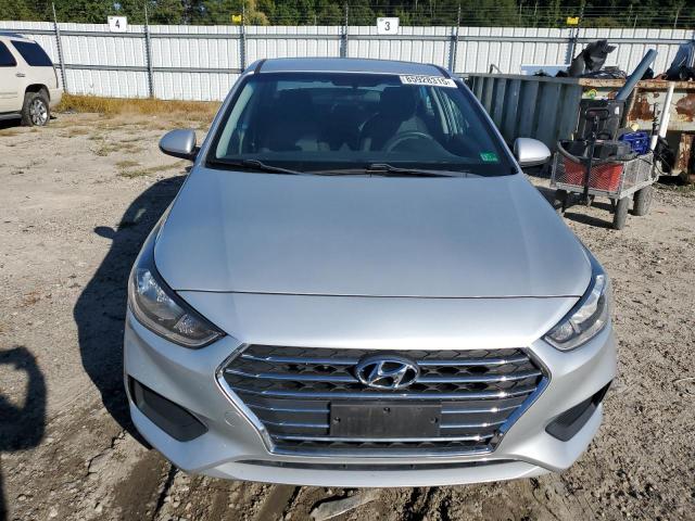 3KPC24A34JE030747 - 2018 HYUNDAI ACCENT SE SILVER photo 5