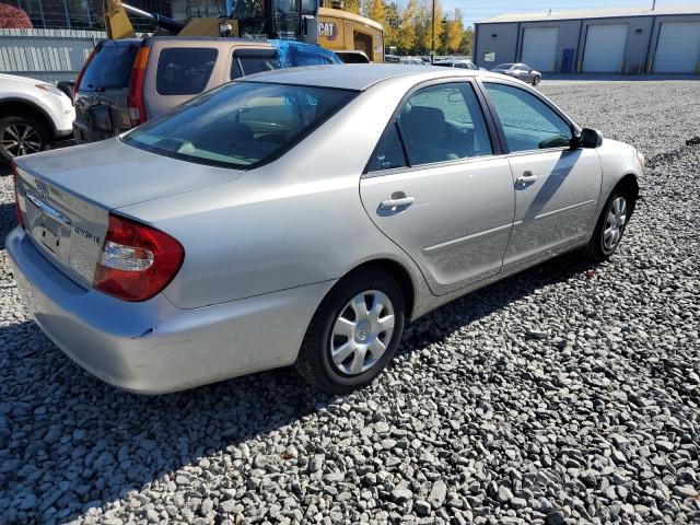 4T1BE32KX3U776963 - 2003 TOYOTA CAMRY LE Silber Foto 3