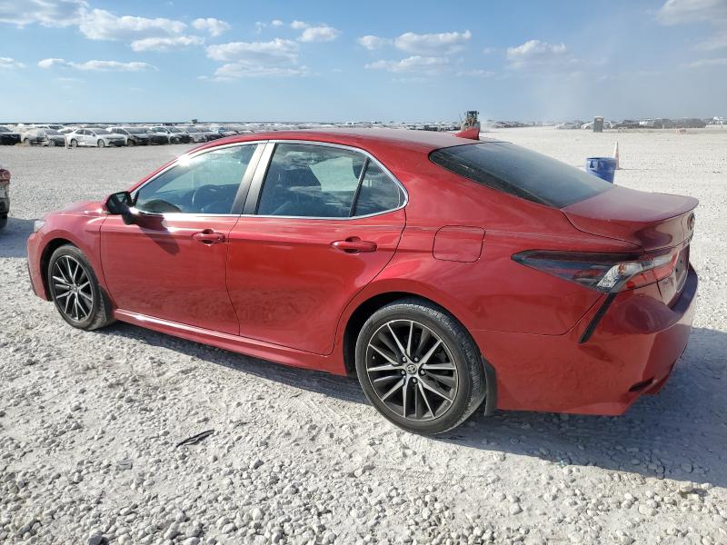 4T1T11AK8NU058689 - 2022 TOYOTA CAMRY SE Qırmızı foto 2