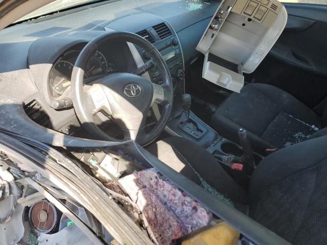 1NXBU40E99Z054821 - 2009 TOYOTA COROLLA BASE فضي صورة 8