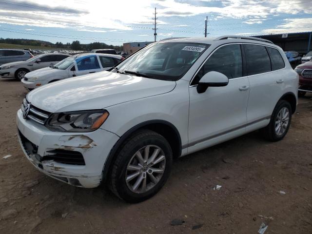 2014 VOLKSWAGEN TOUAREG V6, 