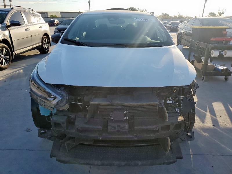 3N1CN8DVXSL837320 - 2025 NISSAN VERSA S თეთრი ფოტო 5