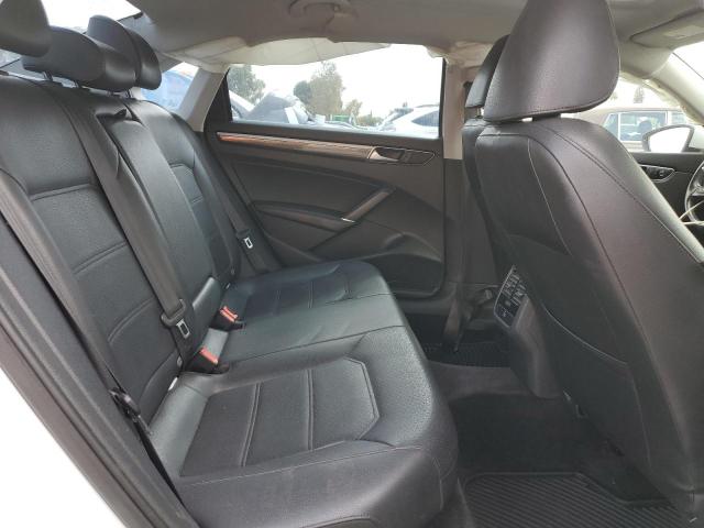1VWBT7A32GC012626 - 2016 VOLKSWAGEN PASSAT SE 白色 照片 10