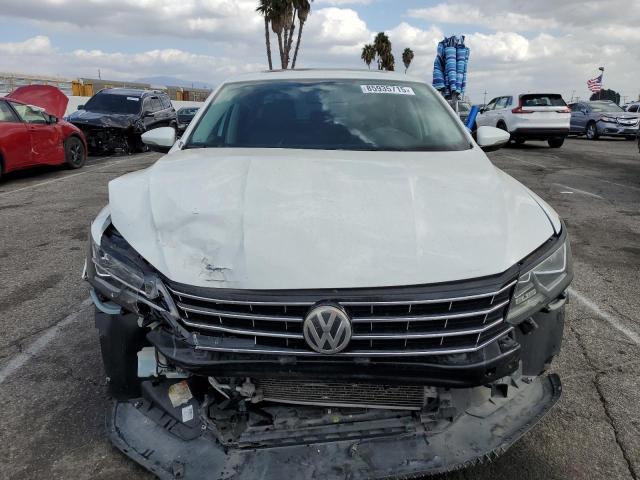 1VWBT7A32GC012626 - 2016 VOLKSWAGEN PASSAT SE 白色 照片 5