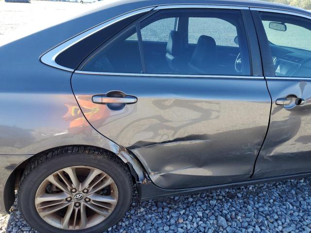 4T1BF1FK8FU053080 - 2015 TOYOTA CAMRY LE ნაცრისფერი ფოტო 10