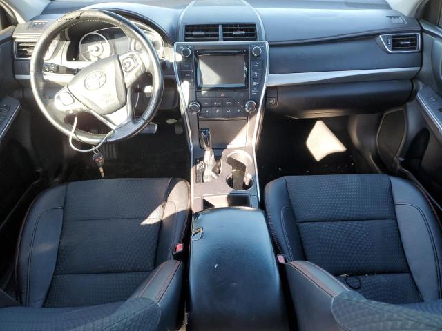 4T1BF1FK8FU053080 - 2015 TOYOTA CAMRY LE ნაცრისფერი ფოტო 8