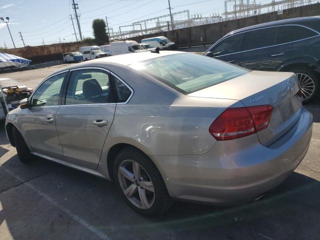 1VWBP7A34CC095779 - 2012 VOLKSWAGEN PASSAT SE Արծաթագույն լուսանկար 2