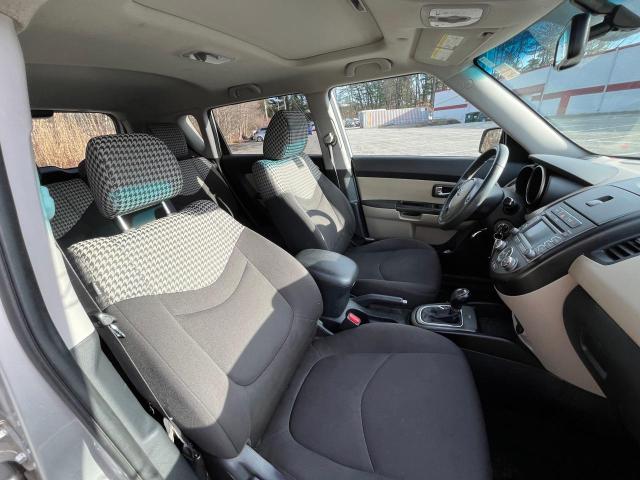 KNDJT2A6XC7434299 - 2012 KIA SOUL + SILVER photo 5