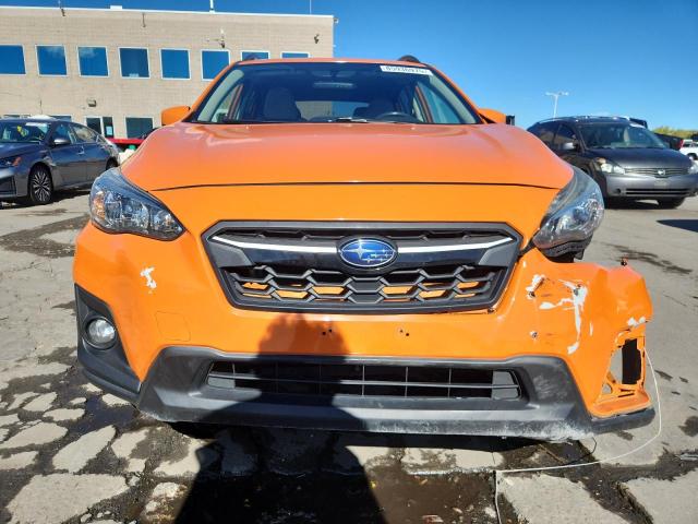 JF2GTACCXJH208389 - 2018 SUBARU CROSSTREK PREMIUM Orange Foto 5