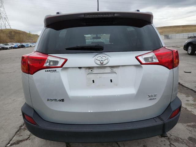 JTMRFREV5FD153005 - 2015 TOYOTA RAV4 XLE 银色 照片 6