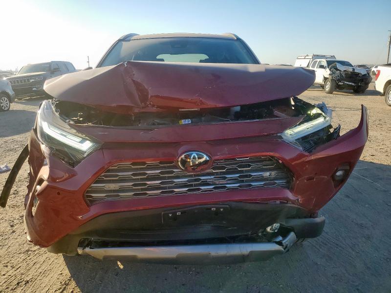 2T3Y1RFV0SW404485 - 2025 TOYOTA RAV4 LIMITED RED photo 5