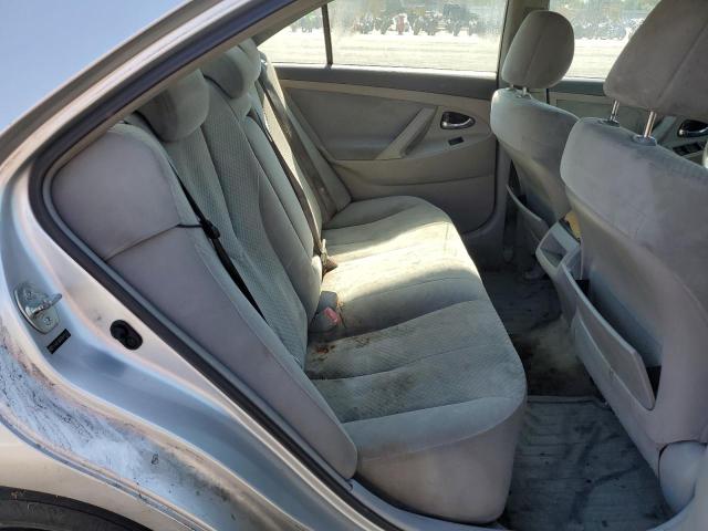 4T4BE46K89R097692 - 2009 TOYOTA CAMRY BASE SILVER photo 10