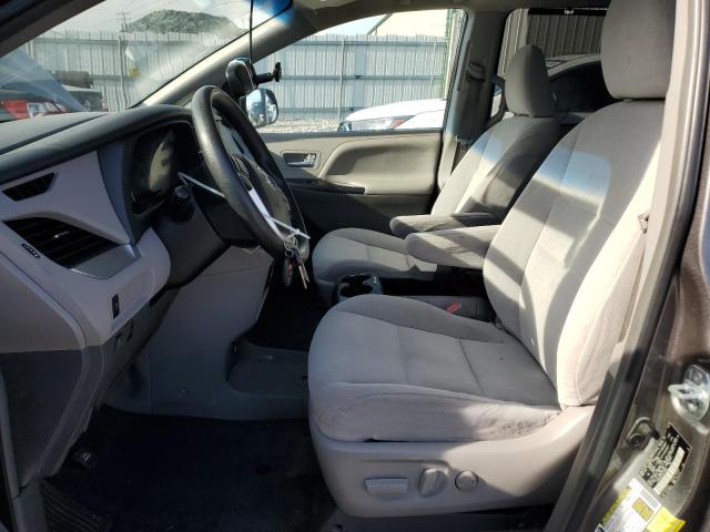 5TDKK3DC0GS748053 - 2016 TOYOTA SIENNA LE WHITE photo 7