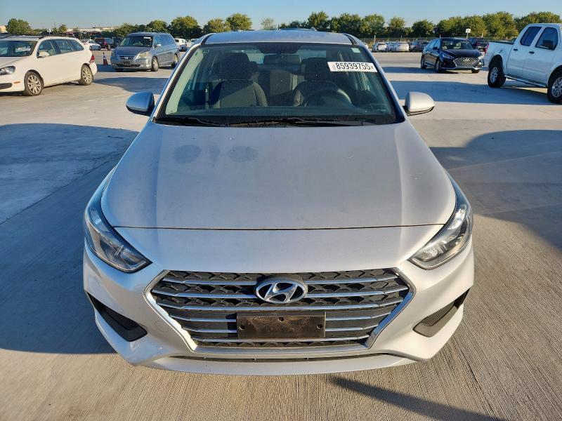 3KPC24A69LE123034 - 2020 HYUNDAI ACCENT SE ვერცხლისფერი ფოტო 5