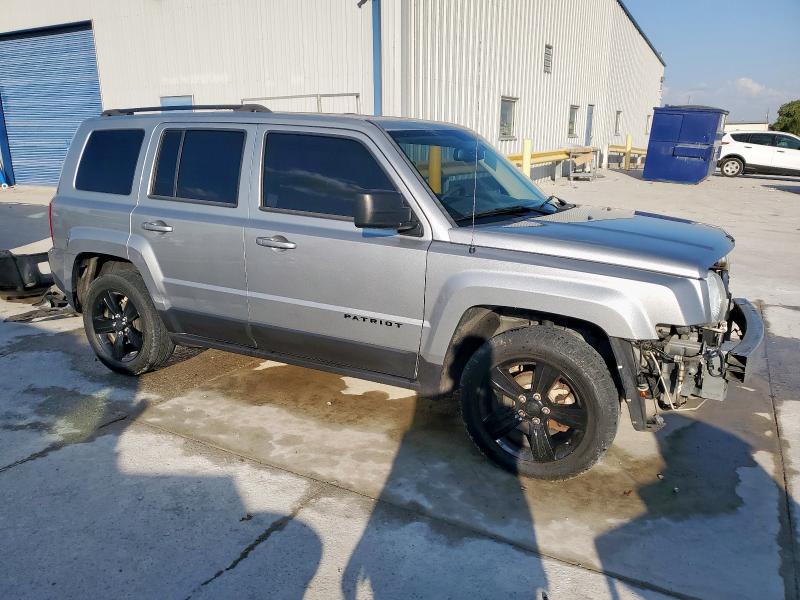1C4NJPBA2FD178236 - 2015 JEEP PATRIOT SPORT SILVER photo 4