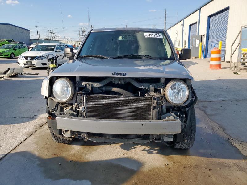 1C4NJPBA2FD178236 - 2015 JEEP PATRIOT SPORT SILVER photo 5