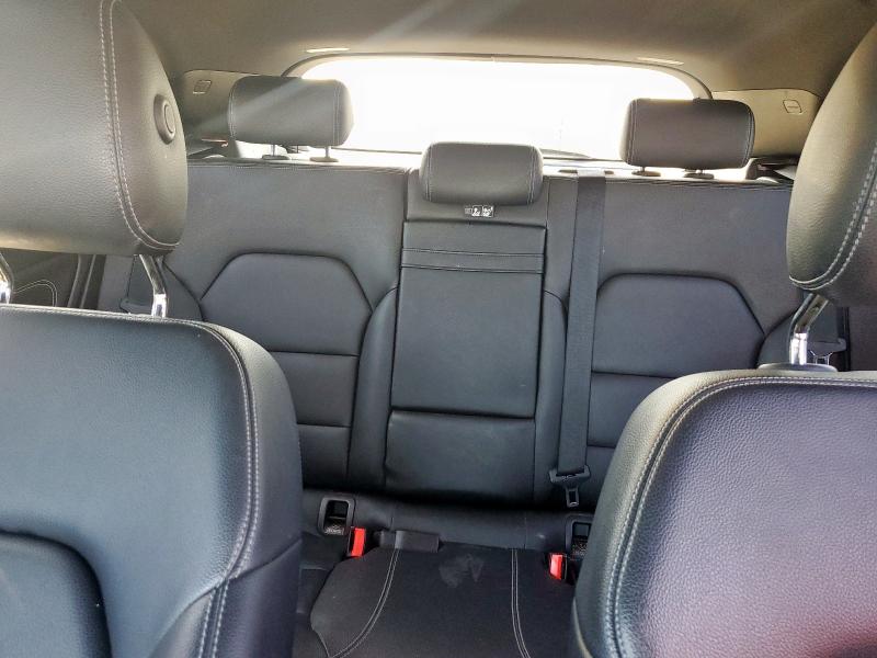 WDCTG4EB9LU021320 - 2020 MERCEDES-BENZ GLA 250 შავი ფოტო 10