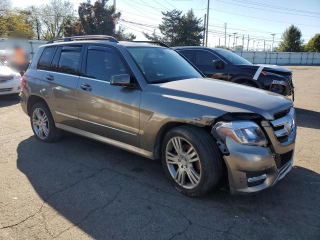 WDCGG8JB8EG243864 - 2014 MERCEDES-BENZ GLK 350 4MATIC GRAY photo 4