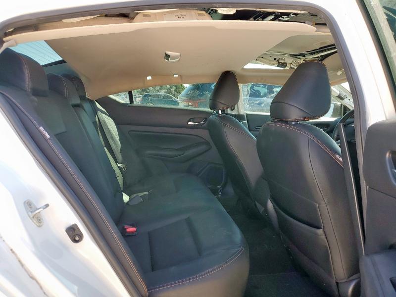 1N4BL4CVXNN337984 - 2022 NISSAN ALTIMA SR 白色 照片 10