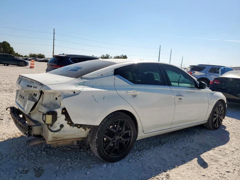 1N4BL4CVXNN337984 - 2022 NISSAN ALTIMA SR 白色 照片 3