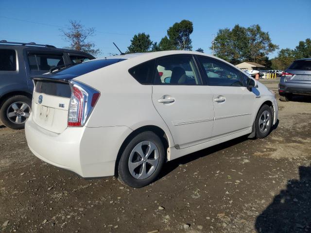JTDKN3DU4D5556782 - 2013 TOYOTA PRIUS WHITE photo 3