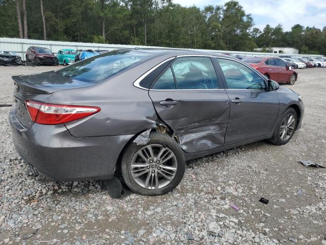4T1BF1FK1HU425832 - 2017 TOYOTA CAMRY LE 石墨色 照片 3