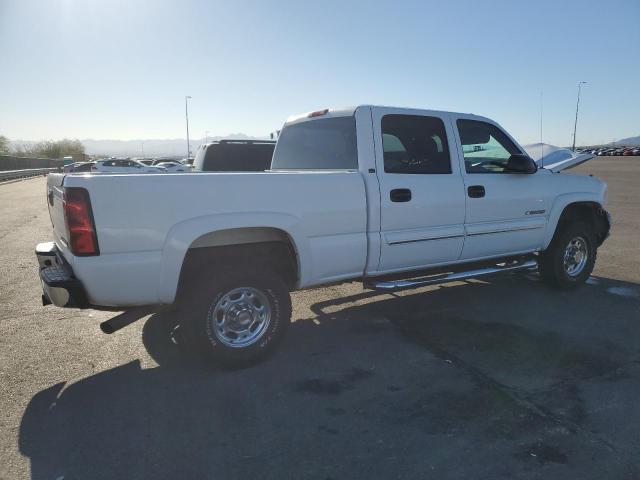 1GCHC23U55F820552 - 2005 CHEVROLET SILVERADO C2500 HEAVY DUTY WHITE photo 3