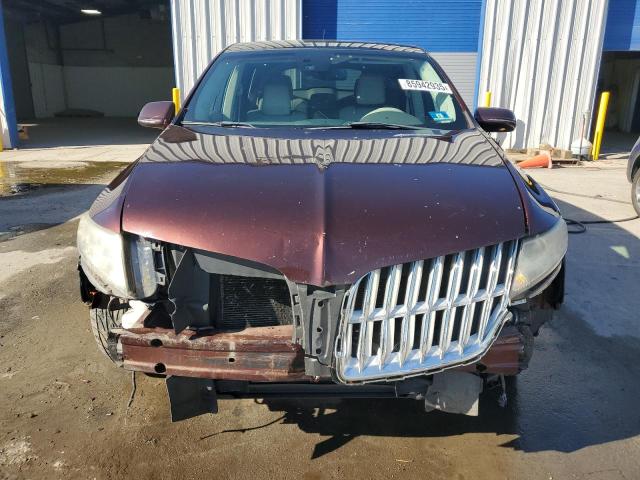 2LMHJ5AR2ABJ13913 - 2010 LINCOLN MKT Бордовий фото 5
