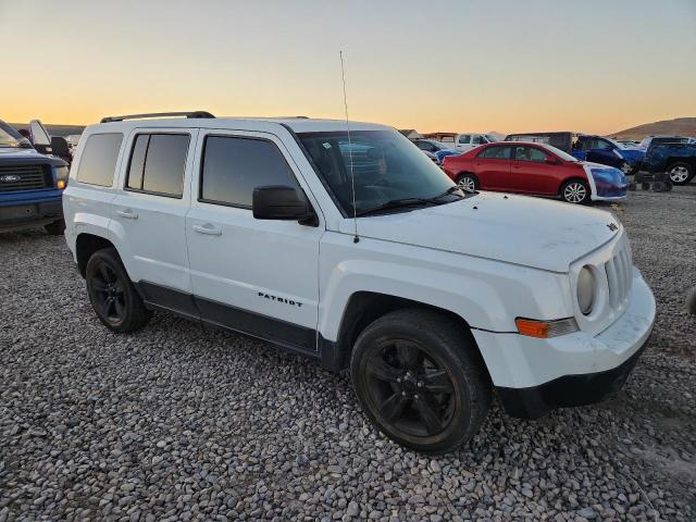 1C4NJPBA0ED691239 - 2014 JEEP PATRIOT SPORT 白色 照片 4