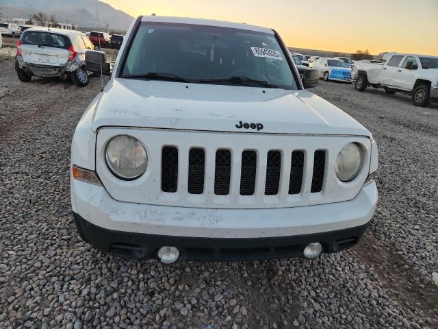 1C4NJPBA0ED691239 - 2014 JEEP PATRIOT SPORT 白色 照片 5