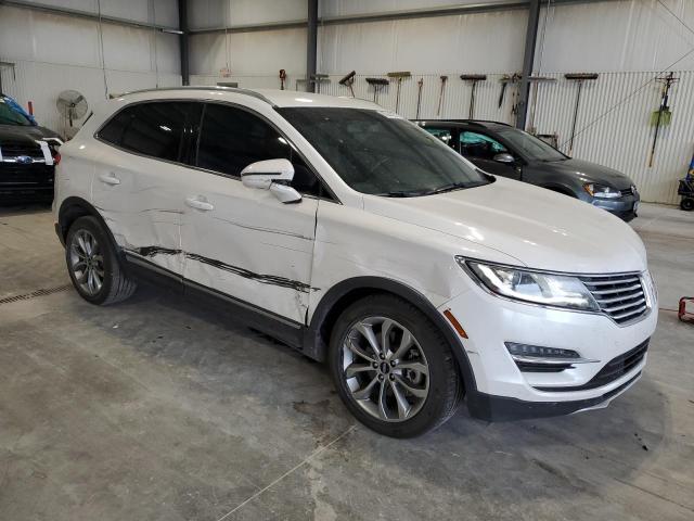 5LMCJ2C95HUL56263 - 2017 LINCOLN MKC SELECT WHITE photo 4